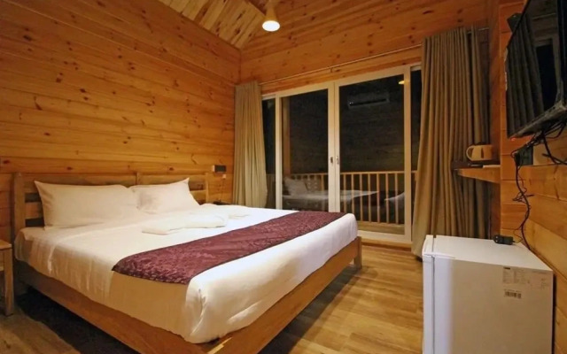 Larive Beach Resort
