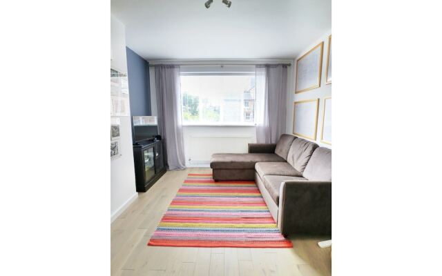 Newly Renovated 1 Bedroom Flat - Sleeps 4