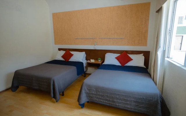 Hotel Zacatecas Courts