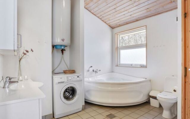 "Karin" - 800m from the sea in Bornholm