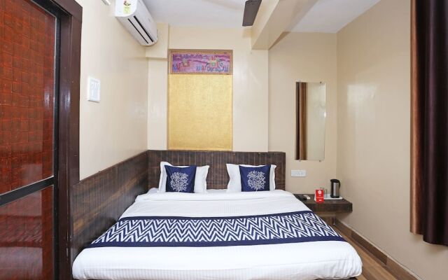 OYO 10137 Hotel Vaishnavi
