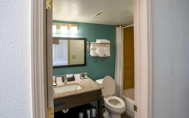 Sleep Inn Near Outlets
