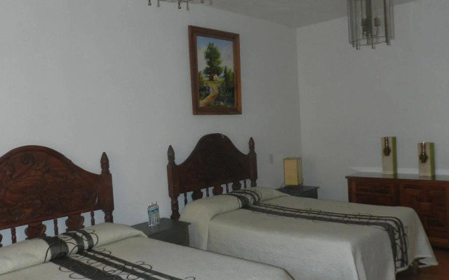 Hotel Parrokia
