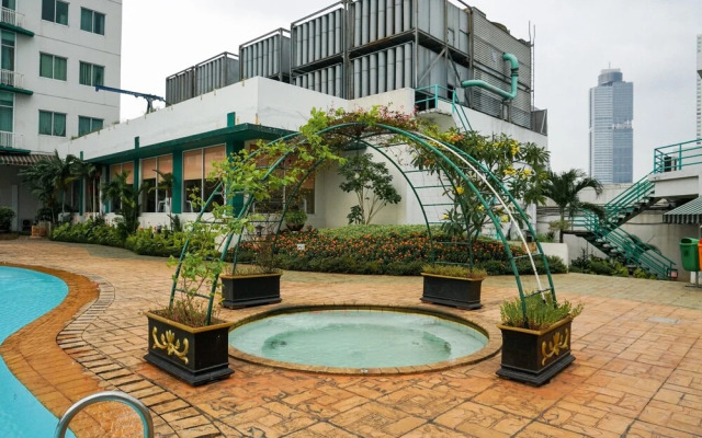 City View 3BR at Ambassador 1 Apartment By Travelio