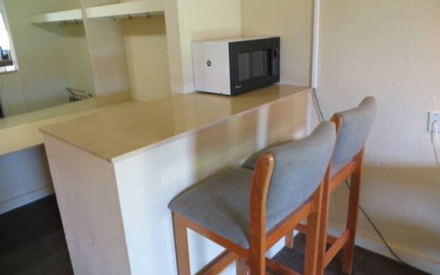 Hotel O Bay City, TX-35