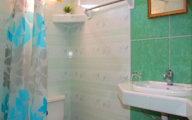 Hostal You & Me