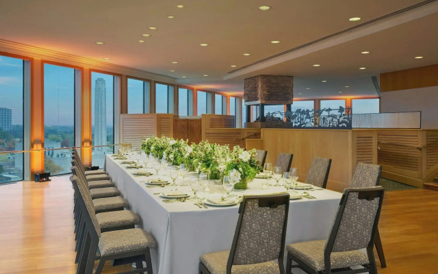 The Westin Kansas City at Crown Center