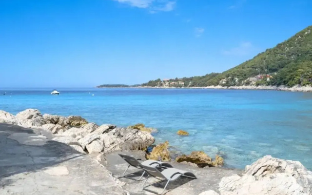 Holiday Home Seafront Oleandar