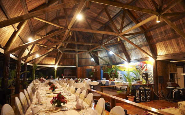 Royal Sunset Island Resort