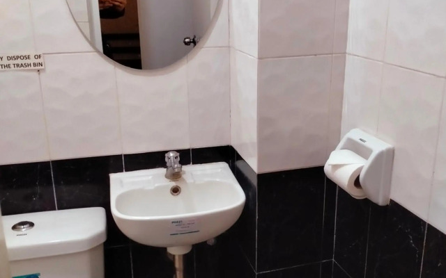 V.F. Riton Apartelle