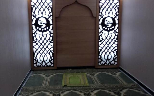 Burj Al Hayat Furnished suites-Al Mallaz