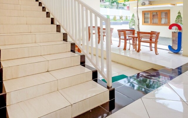 ZEN Rooms near Stasiun Kota Baru