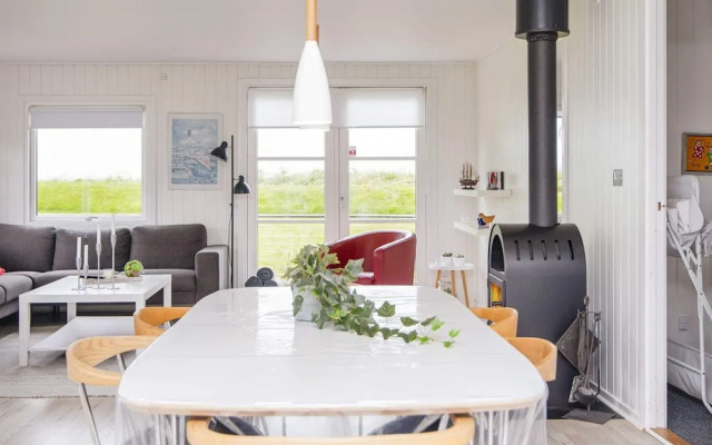6 Person Holiday Home in Hejls