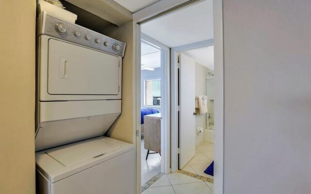 Inviting Beachfront Condo With Pool, spa and Views