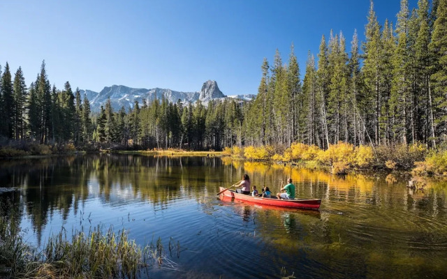 Snowcreek III 441 Pet-Friendly, BBQ Grill, Updated and On the Snowcreek Meadow by RedAwning