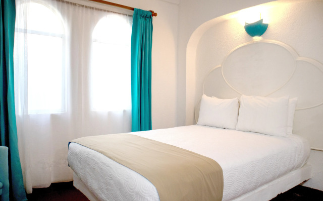 Hotel Marina Resort & Beach Club