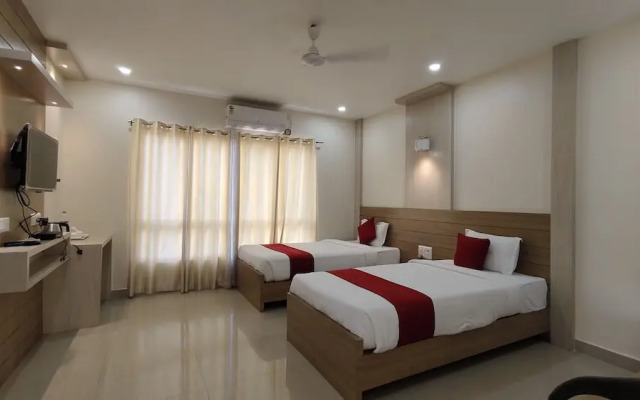 Hotel IVY Grand By GRB