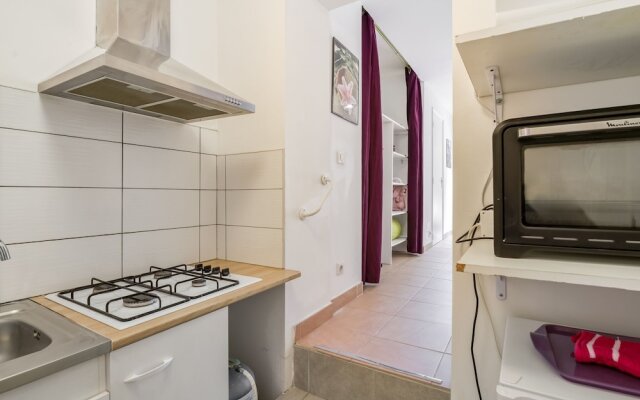 Inviting Holiday Home in Rasteau Near Vaison la Romaine