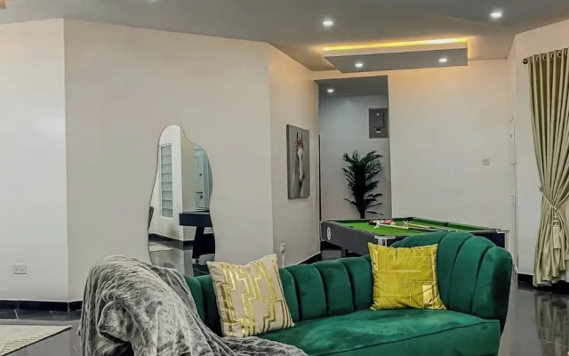 The Bond Apartment