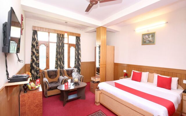 OYO 14106 Home Exotic Hill View Shoghi