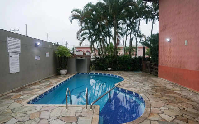 Apartamento Duplex a 100 metros da Praia de Boracéia