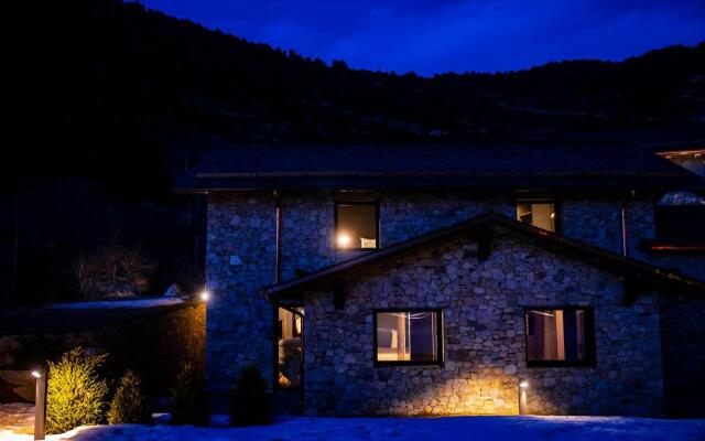 Les Pardines 1819 Mountain Suites & SPA