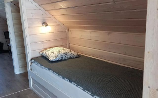 Attic apartment on 58a Bondareva Street