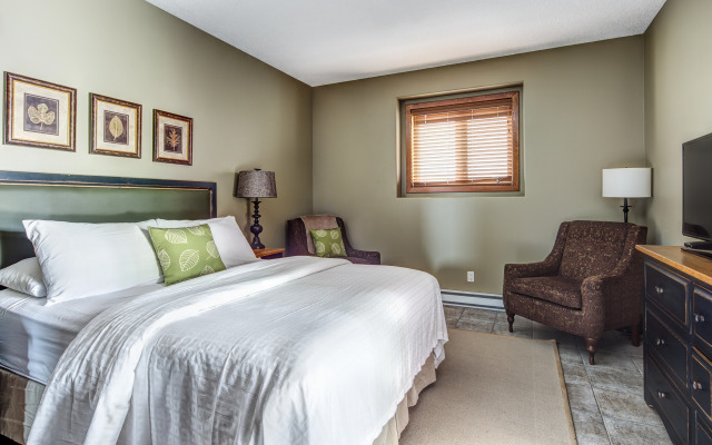 Bighorn Meadows Resort