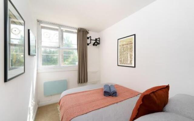 Central Hackney Apartment