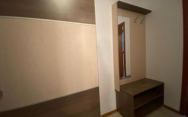 Large Studio Esperanto 403