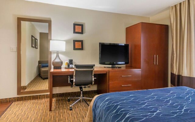 Comfort Inn & Suites