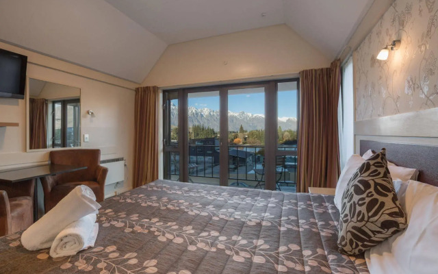 Lomond Lodge Motel & Apartments