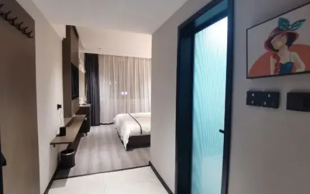 Wanrong Aijia Business Hotel