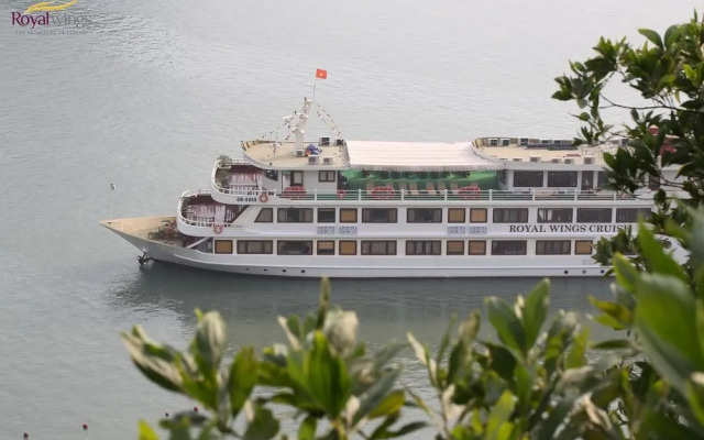 Royal Wings Cruise