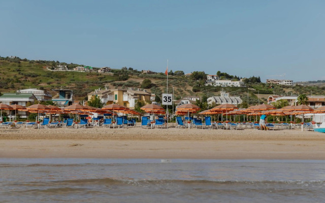 Hotel Caravel