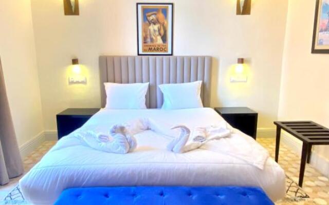 Comfy Colonial Apartments