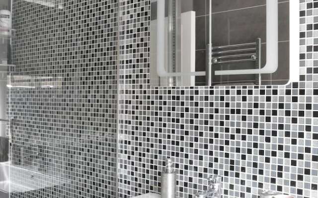 Luxury 2 Bedroom Apartment Opposite Regent's Park