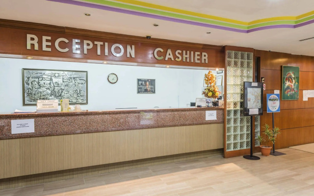 Hotel Supreme