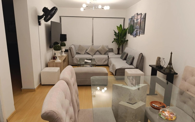 MIRAFLORES APART-10Beds-11Persons-Pool-Grill-1Garage