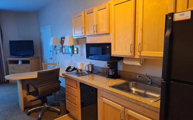 Candlewood Suites Junction City Fort Riley by IHG