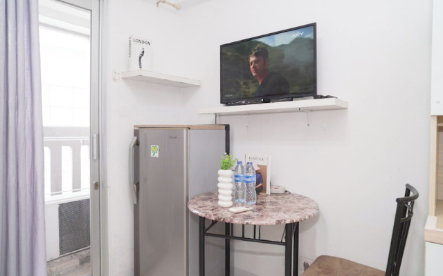 Compact Studio Near Baywalk Mall At Apartment Green Bay Pluit