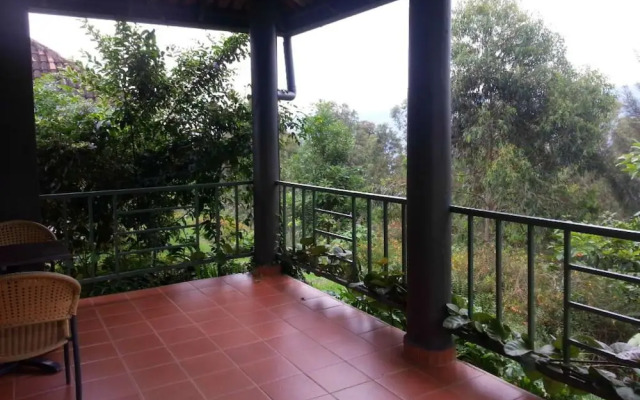 Nyungwe Top View Hotel