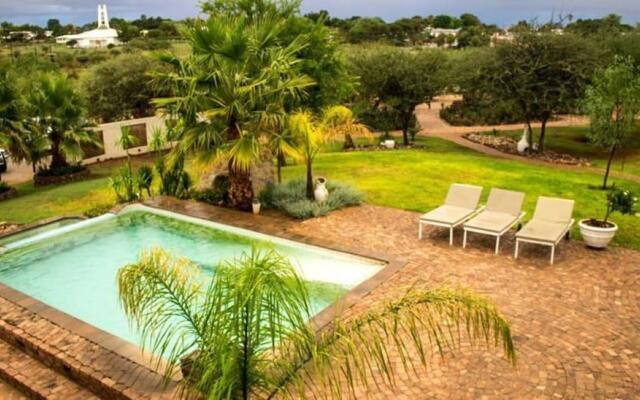 Etotongwe Lodge