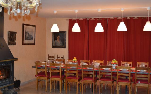 Spacious Villa in Gesves With Swimming Pool