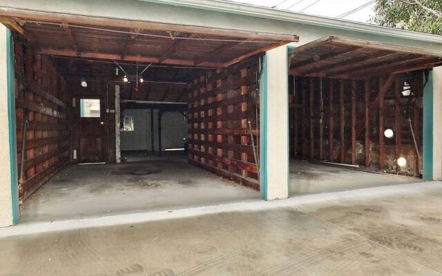 Belmont Heights Retreat Stunning Gardens