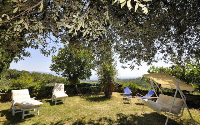 Villa Ulivacci by PosarelliVillas