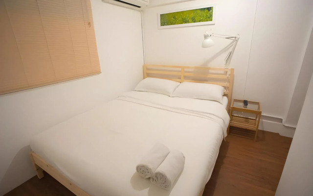 Les Fleurs Bangkok Hostel