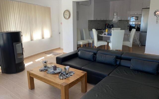 Villa Emilia 4 Personas