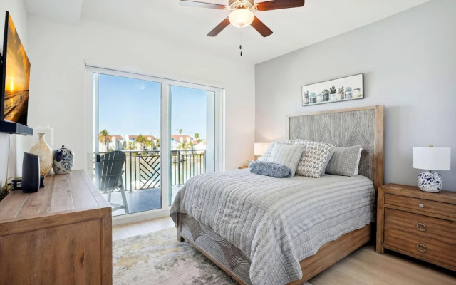 The Harbor Condo 305 - Premier
