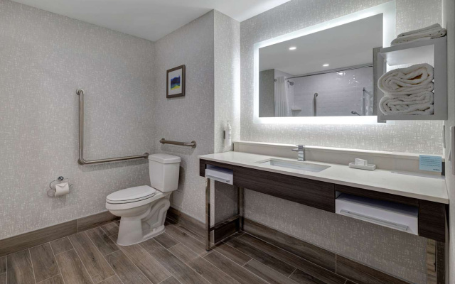 Hampton Inn & Suites by Hilton Burlington Toronto